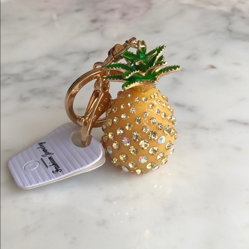 NWT! Pineapple Key Chain & Fob